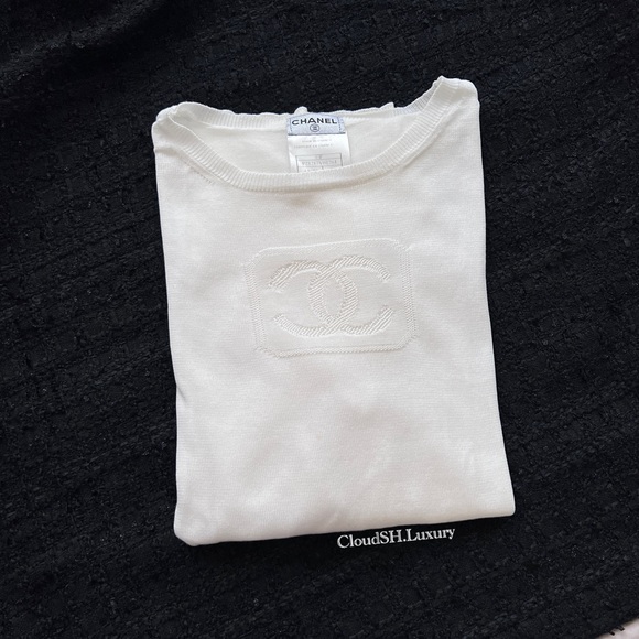 Auth Chanel Classic CC Logo White Knit Top - Size 38 - Picture 11 of 12